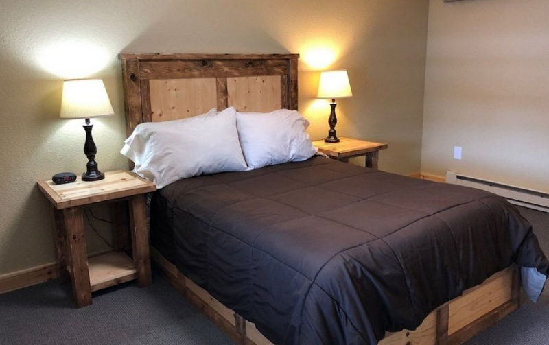 Tahquamenon Suites Lodging (Travelers Motel) - From Website